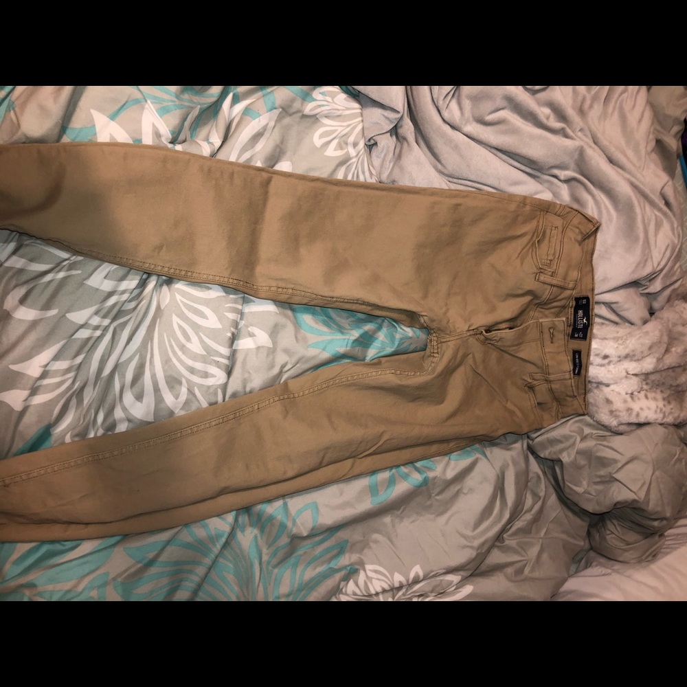 Hollister khaki pants